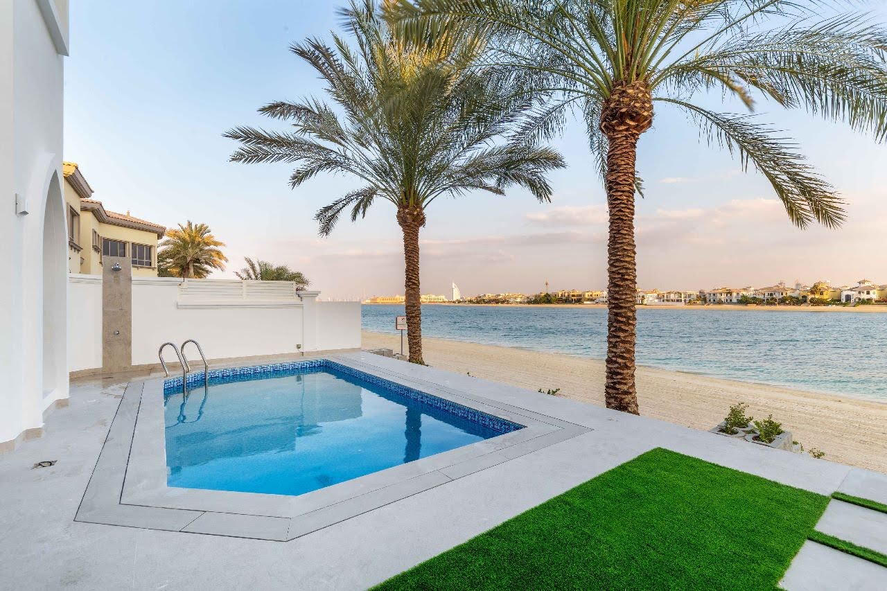 5 Bedroom villa at the palm jumeirah full screen image